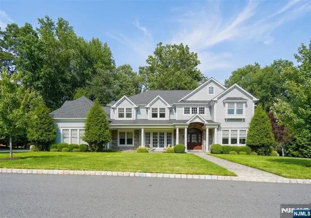 3rd image of 106 Koch Ln, Westwood, NJ 07675 | MLS# 26026837