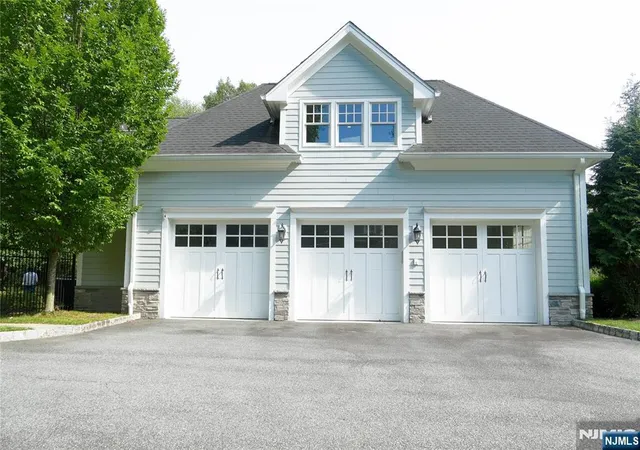 32nd image of 106 Koch Ln, Westwood, NJ 07675 | MLS# 26026837