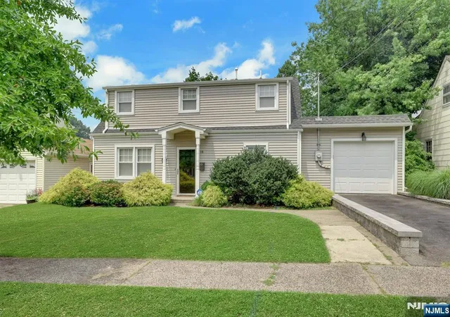 Photo 1 of Sale Pending at 15 Lynne Ave, Hawthorne, NJ 07506 | MLS# 26026898 | Listing updated on 2026-08-19