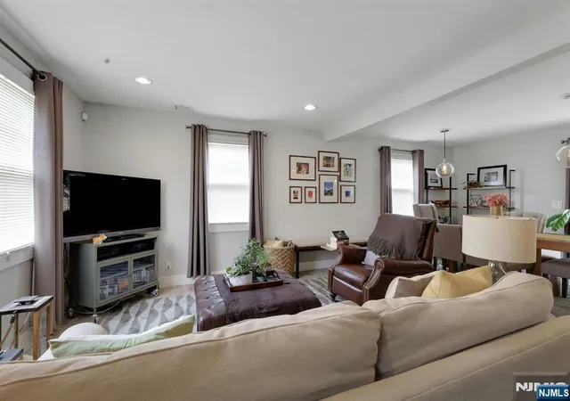 Photo 3 of Sale Pending at 15 Lynne Ave, Hawthorne, NJ 07506 | MLS# 26026898 | Listing updated on 2026-08-19