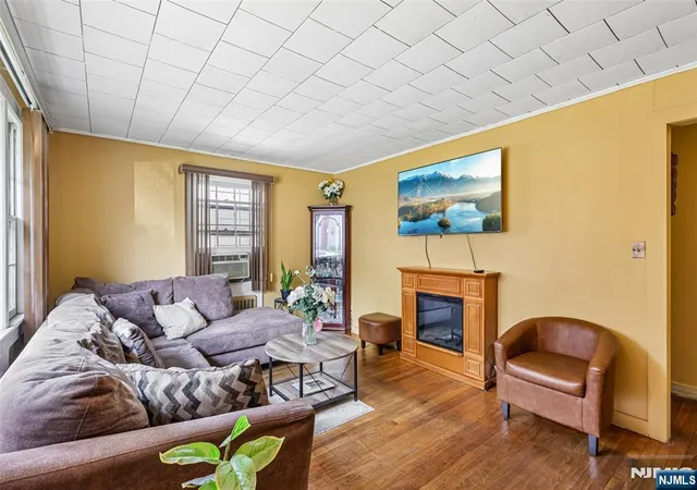 Photo 4 of Sale Pending at 563 Purce St, Hillside, NJ 07205 | MLS# 26026905 | Listing updated on 2026-08-01