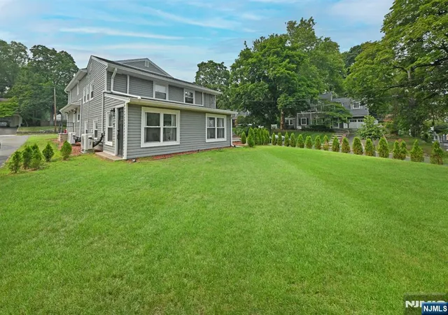Photo 4 of Sale Pending at 502 Ackerman Ave, Ho Ho Kus, NJ 07423 | MLS# 26026926 | Listing updated on 2026-08-18