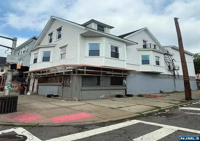 2nd image of 523 Park Ave, Paterson, NJ 07504 | MLS# 26026928