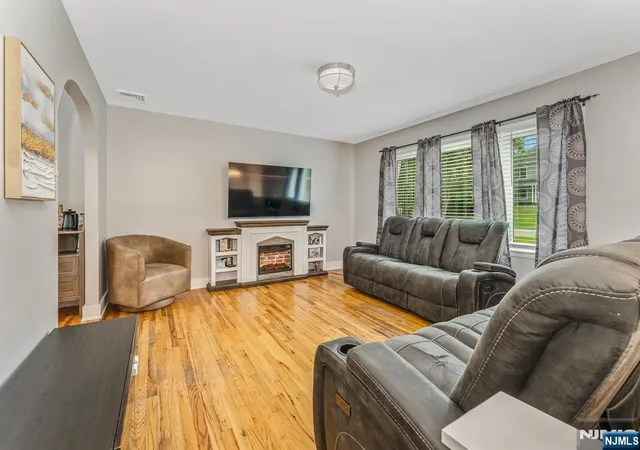 3rd image of 2 Vivian Plz, Newton, NJ 07860 | MLS# 26026942