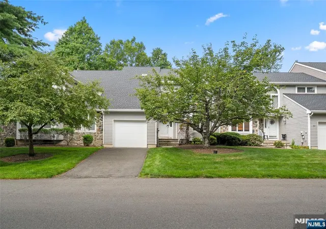 2nd image of 35 Mulford Dr, Wayne, NJ 07470 | MLS# 26026947