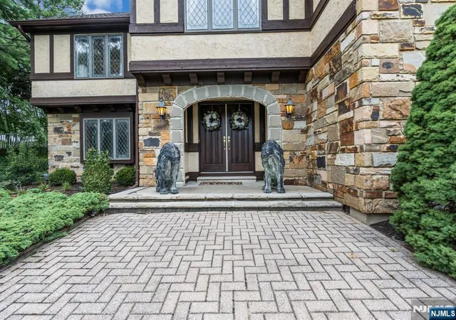 3rd image of 2520 Autumn Dr, Manasquan, NJ 08736 | MLS# 26026954