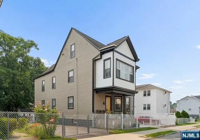 Listing Photo 5 - Condo for sale in building located at 85 Nagle St, Paterson, NJ 07501