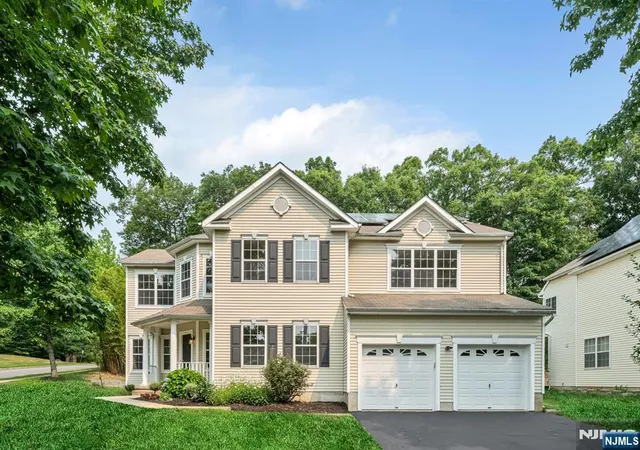 1st image of 1 Winding Ridge Rd, Jefferson Township, NJ 07849 | MLS# 26026993