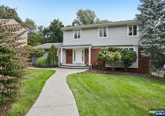 Photo 1 of Single family home for sale at 26 Almroth Dr, Wayne, NJ 07470 | MLS# 26027021 | Listing updated on 2026-09-14