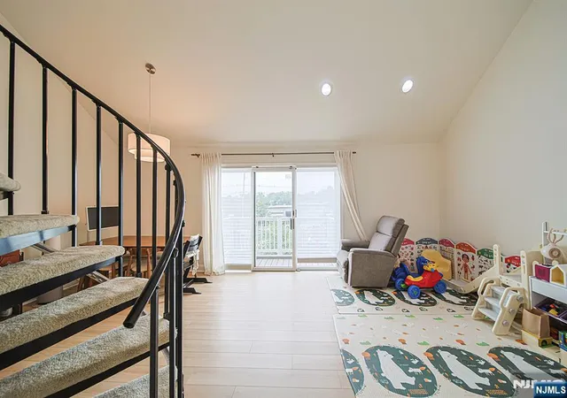 Photo 3 of Sale Pending at 59 Presidential Dr, Englewood, NJ 07631 | MLS# 26027037 | Listing updated on 2026-08-12