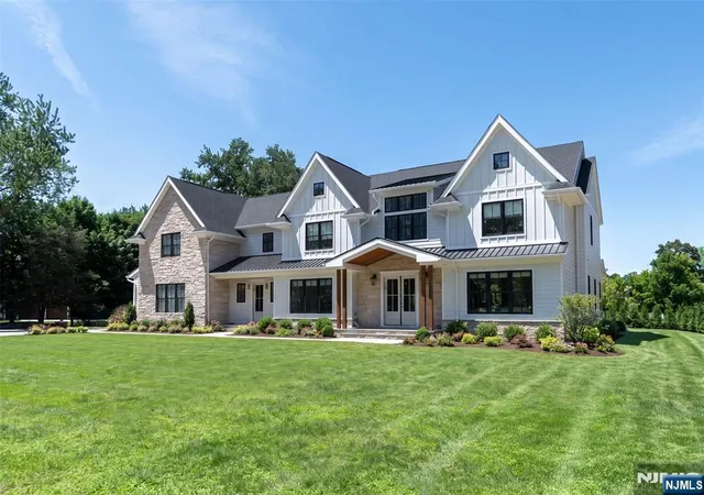 2nd image of 776 Comanche, Franklin Lakes, NJ 07417 | MLS# 26027060
