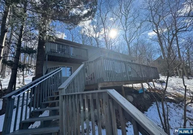 Photo 1 of Sale Pending at 364 Skyline Lake Dr, Ringwood, NJ 07456 | MLS# 26027074 | Listing updated on 2026-08-14
