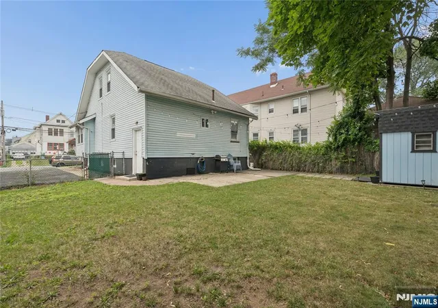 Photo 4 of Sale Pending at 285-287 Madison Ave, Paterson, NJ 07524 | MLS# 26027102 | Listing updated on 2026-10-09