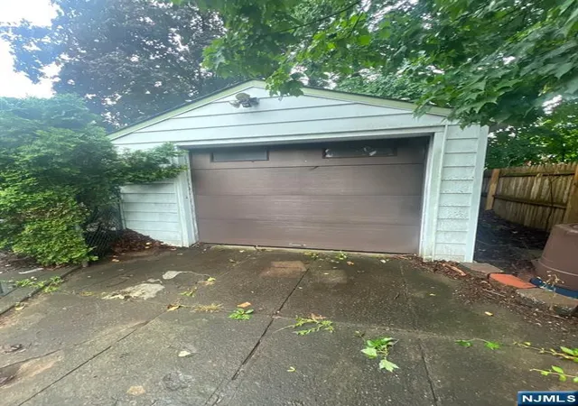 Photo 14 of Sale Pending at 18 Shelley Ct, Bergenfield, NJ 07621 | MLS# 26027110 | Listing updated on 2026-08-26