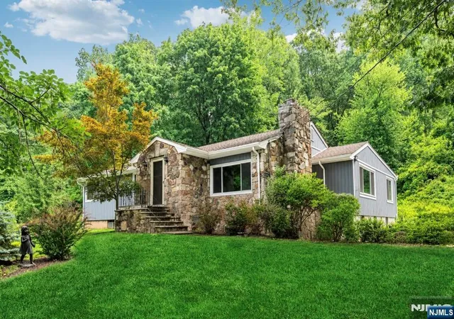 Photo 1 of Land for sale at 603 Lackawanna Ave, Woodland Park, NJ 07424 | MLS# 26027114 | Listing updated on 2026-08-19
