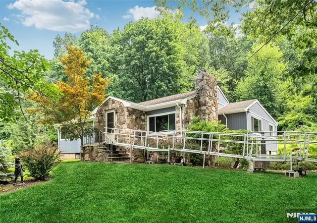 Photo 3 of House for sale at 603 Lackawanna Ave, Woodland Park, NJ 07424 | MLS# 26027114 | Listing updated on 2026-09-29