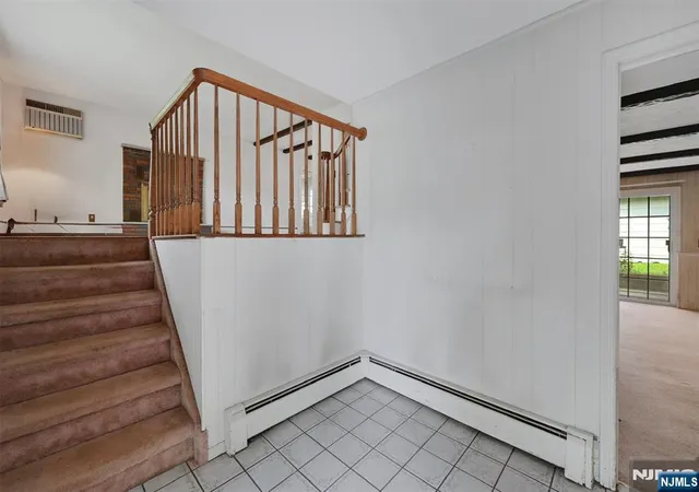 Photo 3 of Sale Pending at 2 Waldron Pl, Closter, NJ 07624 | MLS# 26027120 | Listing updated on 2026-09-17