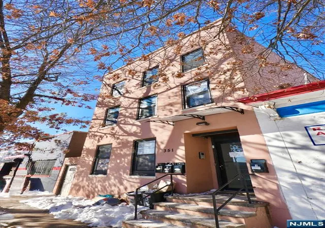 Photo 2 of Sale Pending at 351 Mulberry St, Newark, NJ 07102 | MLS# 26027136 | Listing updated on 2026-08-17