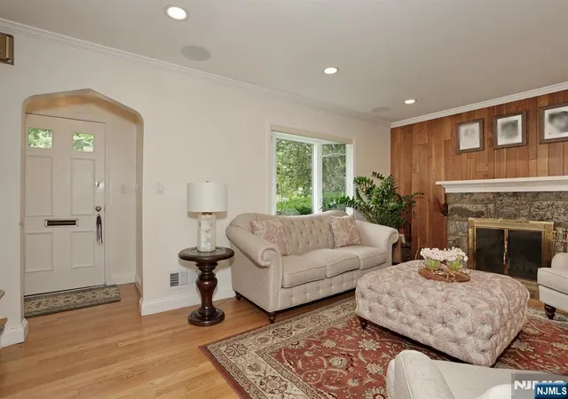 Photo 3 of Single family home for sale at 434 Hasbrouck Blvd, Oradell, NJ 07649 | MLS# 26027146 | Listing updated on 2026-09-17