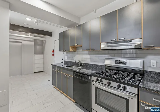 Listing Photo 4 - Condo for sale in building located at 50 Reservoir Ave, Jersey City, NJ 07307 - Unit #B1