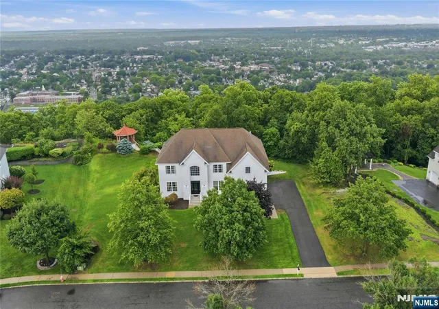 4th image of 78 Ridge Rd, North Haledon, NJ 07508 | MLS# 26027222