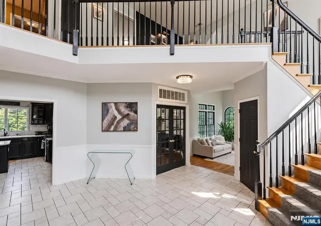 2nd image of 10 Pasha Ct, Newfoundland, NJ 07435 | MLS# 26027236