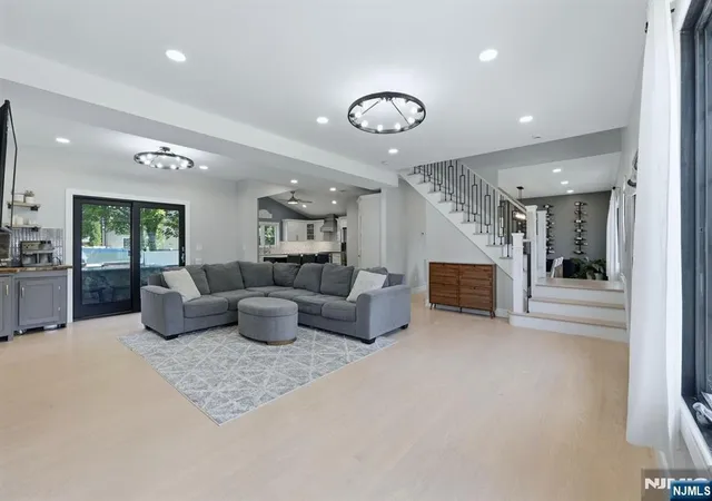 Photo 3 of Single family home for sale at 266 Wayne Ave, River Edge, NJ 07661 | MLS# 26027250 | Listing updated on 2026-09-18