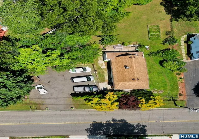 5th image of 69 Linda Vista Ave, North Haledon, NJ 07508 | MLS# 26027265