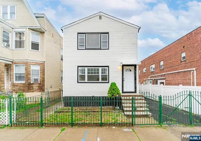 Photo 2 of Sale Pending at 284 2nd Avenue, Newark, NJ 07107 | MLS# 26027266 | Listing updated on 2026-09-08