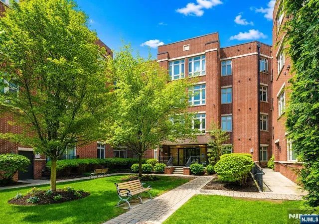 2nd image of 1123 Riverview Ave #123, Englewood, NJ 07631 | MLS# 26027268