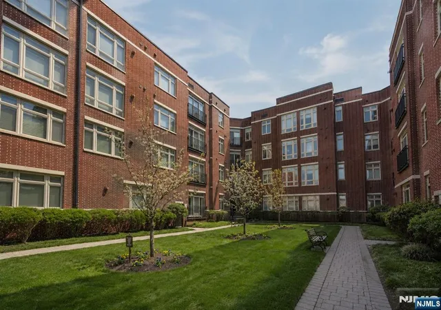 2nd image of 1123 Riverview Ave, Englewood, NJ 07631
