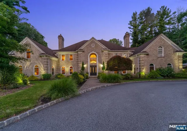 2nd image of 25 Wilshire Dr, Sparta, NJ 07871 | MLS# 26027309
