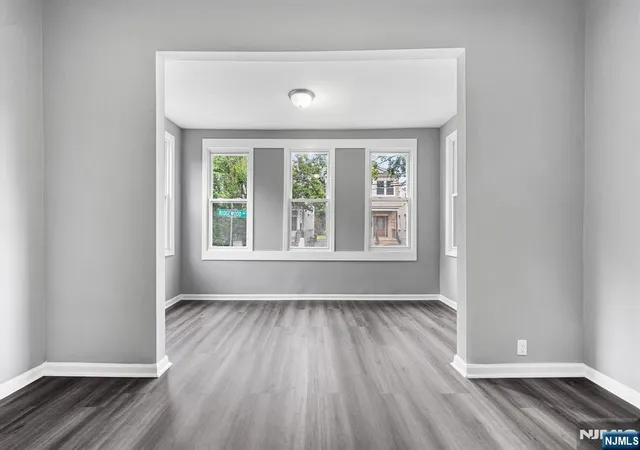 Listing Photo 5 - Condo for sale in building located at 306 Ridgewood Ave, Newark, NJ 07112