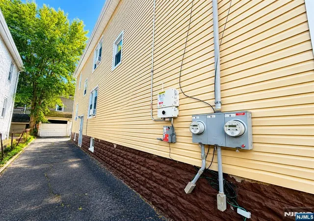 Photo 3 of Multi family home for sale at 505 Washington Ave, Linden, NJ 07036 | MLS# 26027328 | Listing updated on 2026-08-06