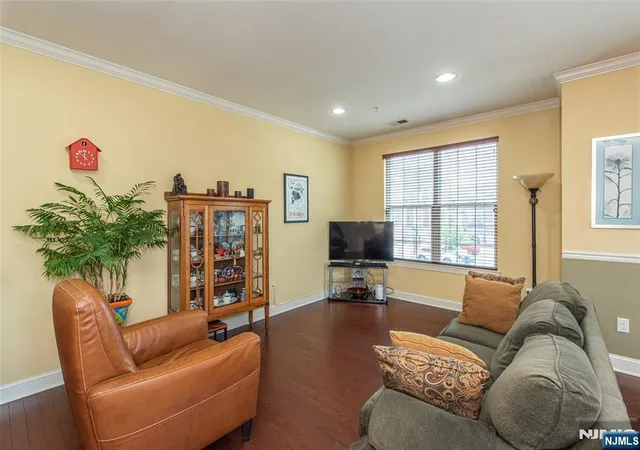 Listing Photo 4 - Condo for sale in building located at 2 Station Sq, Union, NJ 07083