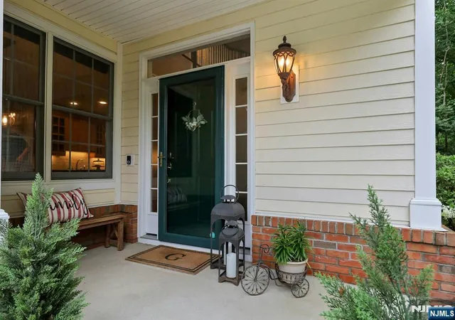 Photo 2 of Sale Pending at 709 Fieldstone Ter, Wyckoff, NJ 07481 | MLS# 26027342 | Listing updated on 2026-08-15