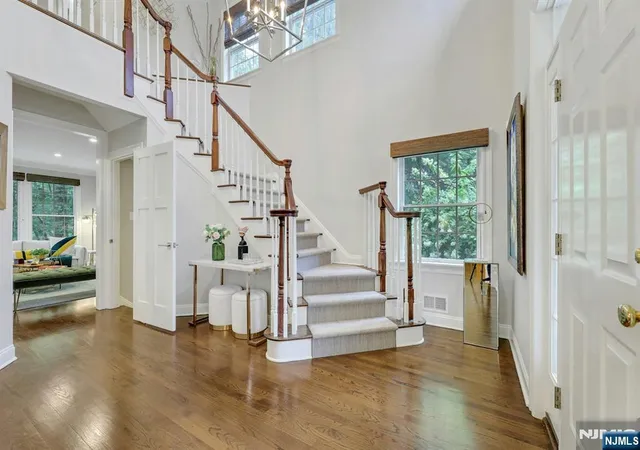 Photo 3 of Sale Pending at 709 Fieldstone Ter, Wyckoff, NJ 07481 | MLS# 26027342 | Listing updated on 2026-08-15