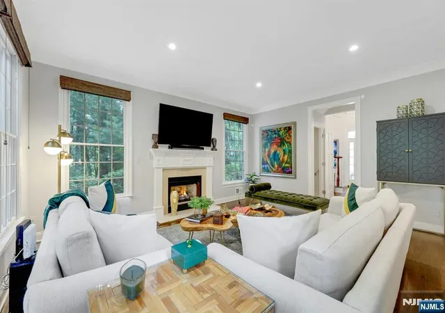 Photo 4 of Sale Pending at 709 Fieldstone Ter, Wyckoff, NJ 07481 | MLS# 26027342 | Listing updated on 2026-08-15