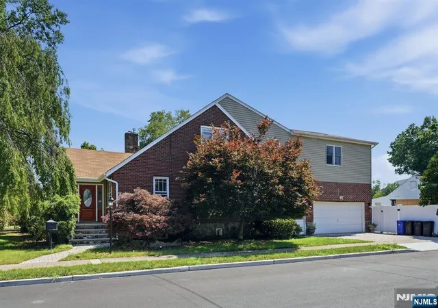 Photo 1 of Sale Pending at 930 Ramapo Ave, Pompton Lakes, NJ 07442 | MLS# 26027351 | Listing updated on 2026-08-18