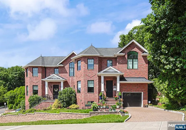 1st image of 419 Stillwell #B, Fort Lee, NJ 07024 | MLS# 26027409