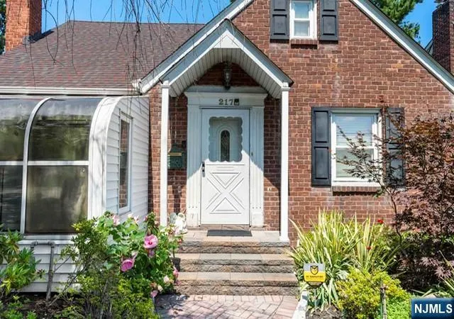 2nd image of 217 Riverdale Dr, Fort Lee, NJ 07024 | MLS# 26027426