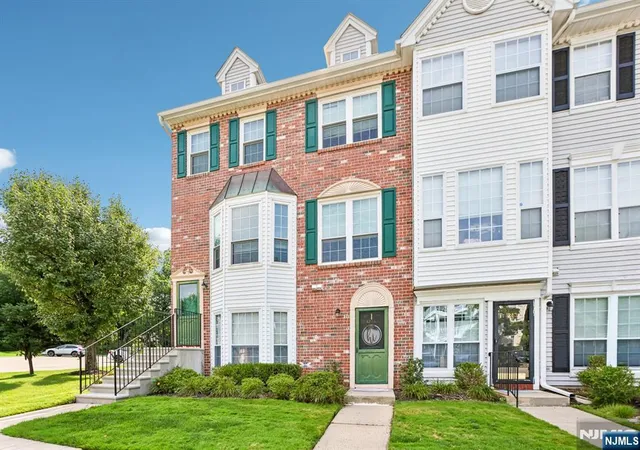 Photo 4 of Sale Pending at 1244 Mulberry Dr, Mahwah, NJ 07430 | MLS# 26027433 | Listing updated on 2026-08-21