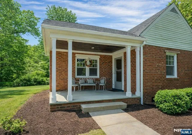 Photo 1 of Single family home for sale at 389 Bergen Blvd, Oradell, NJ 07649 | MLS# 26027456 | Listing updated on 2026-07-26