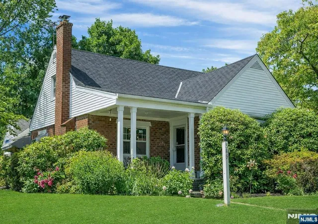 Photo 3 of Single family home for sale at 389 Bergen Blvd, Oradell, NJ 07649 | MLS# 26027456 | Listing updated on 2026-07-26