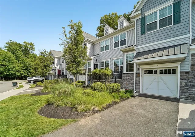 Photo 2 of Sale Pending at 24 Pineview Dr, Waldwick, NJ 07463 | MLS# 26027469 | Listing updated on 2026-08-12