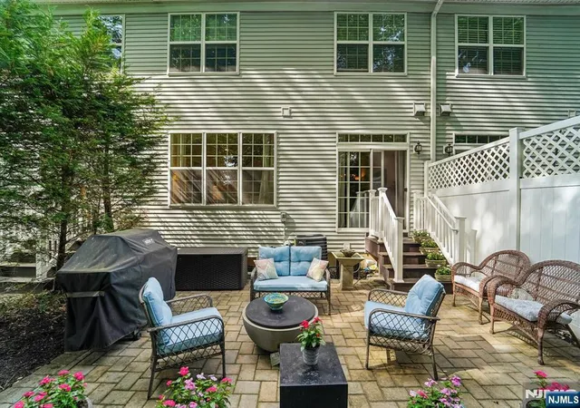 Photo 3 of Sale Pending at 24 Pineview Dr, Waldwick, NJ 07463 | MLS# 26027469 | Listing updated on 2026-08-12