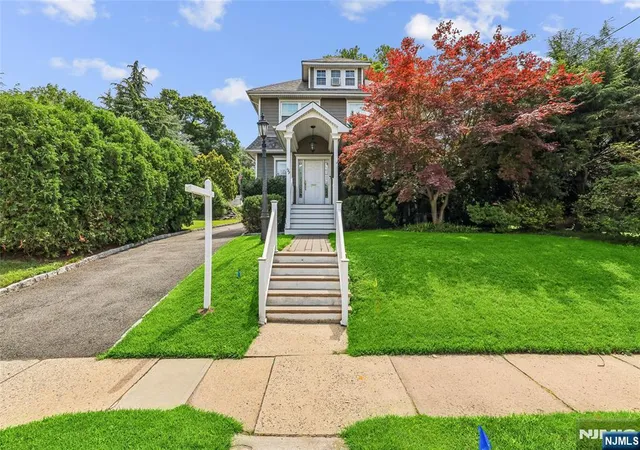 Photo 1 of Sale Pending at 199 Larch Ave, Teaneck, NJ 07666 | MLS# 26027494 | Listing updated on 2026-09-09
