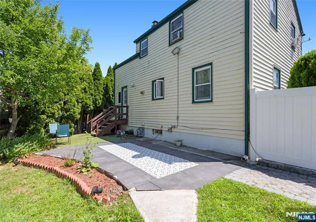 20th image of 520 Washington Ave, Dumont, NJ 07628 | MLS# 26027511