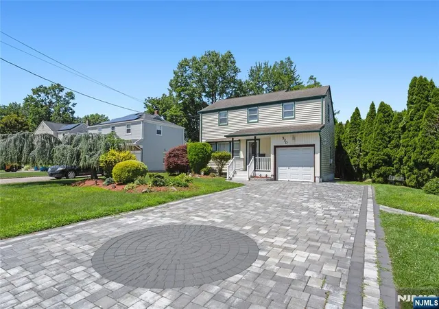 2nd image of 520 Washington Ave, Dumont, NJ 07628 | MLS# 26027511