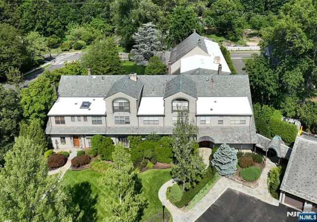 2nd image of 140 Bellair Rd #Q, Ridgewood, NJ 07450 | MLS# 26027521